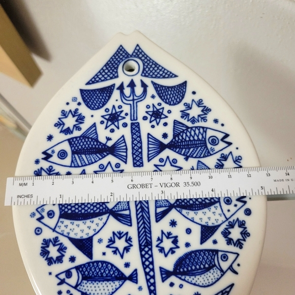 1968 Vintage Norwegian Porcelain Fish Form Trivet by Porsgrund - Picture 3 of 6
